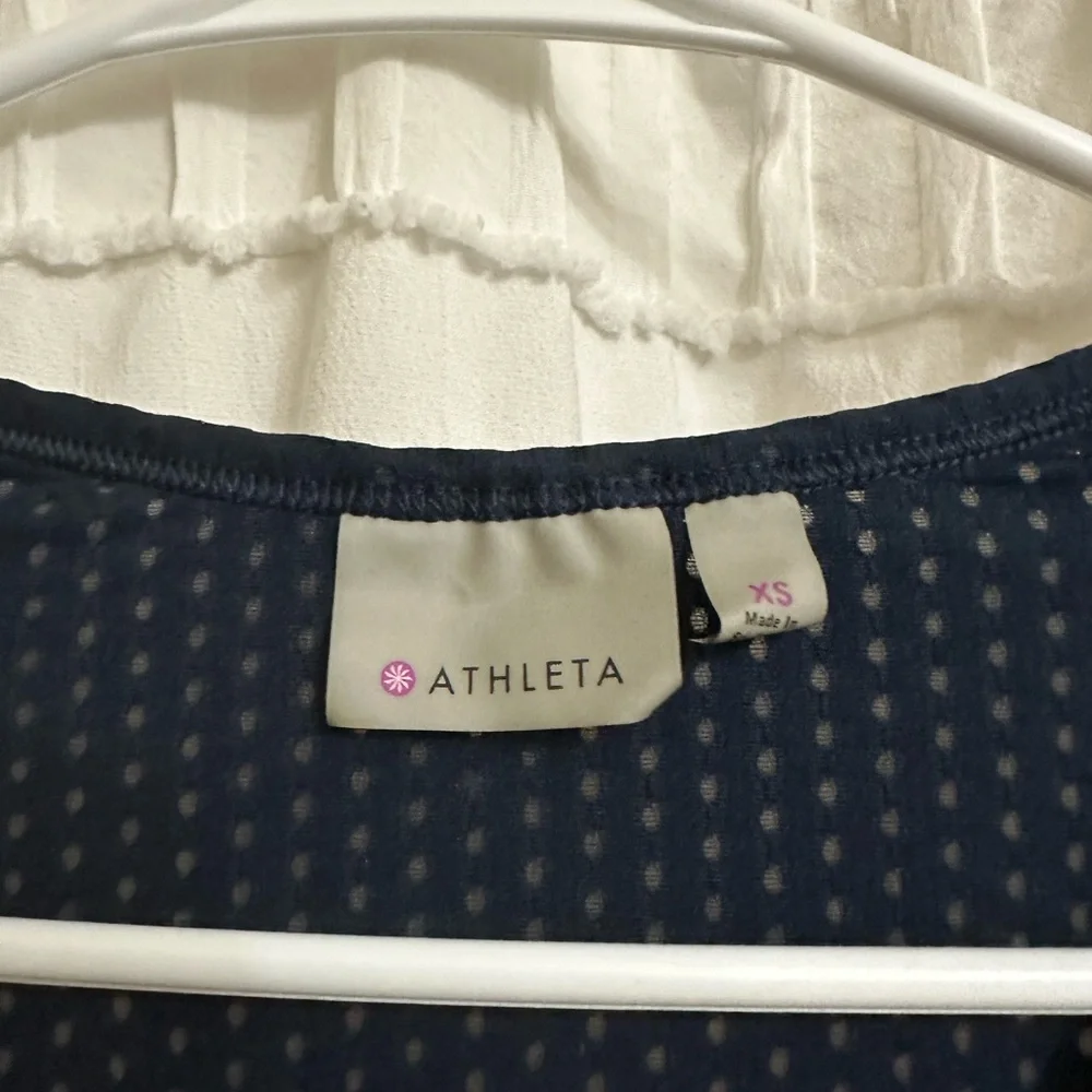Athleta light long sleeve top - Picture 2 of 2